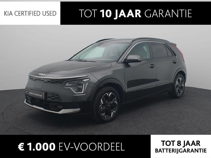 Grijs, metallic lak Gebruikt 2024 Kia e-Niro Advance SUV | € 32.440 (Eerlijke prijs) - Afbeelding 1/4