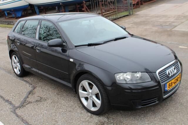 Occasion Audi A3 Sportback Attraction 102 PK (75 kW) 2008 Zwart (metallic) Hatchback