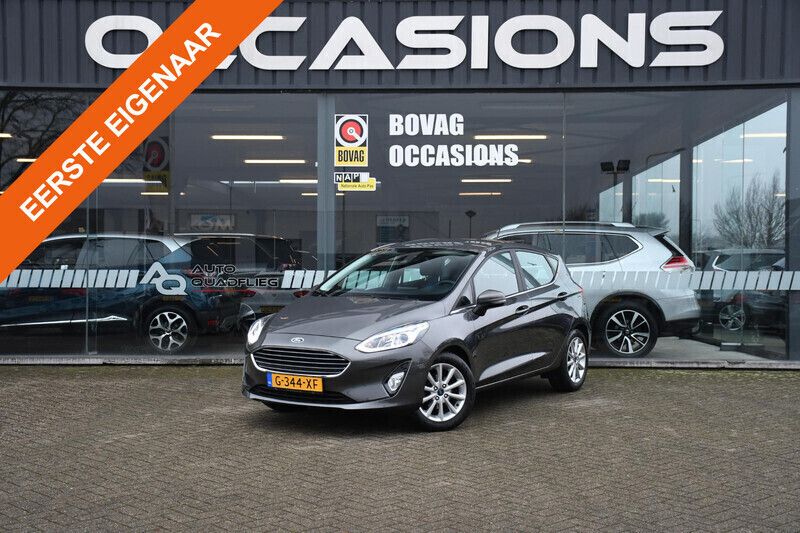 Grijs Gebruikt 2019 Ford Fiesta Titanium Hatchback | € 15.450 (Eerlijke prijs) - Afbeelding 1/4