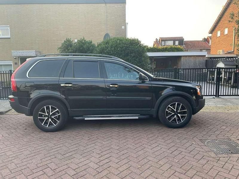 Zwart Gebruikt 2005 Volvo XC90 Kinetic SUV | € 11.700 (Duur) - Afbeelding 1/4
