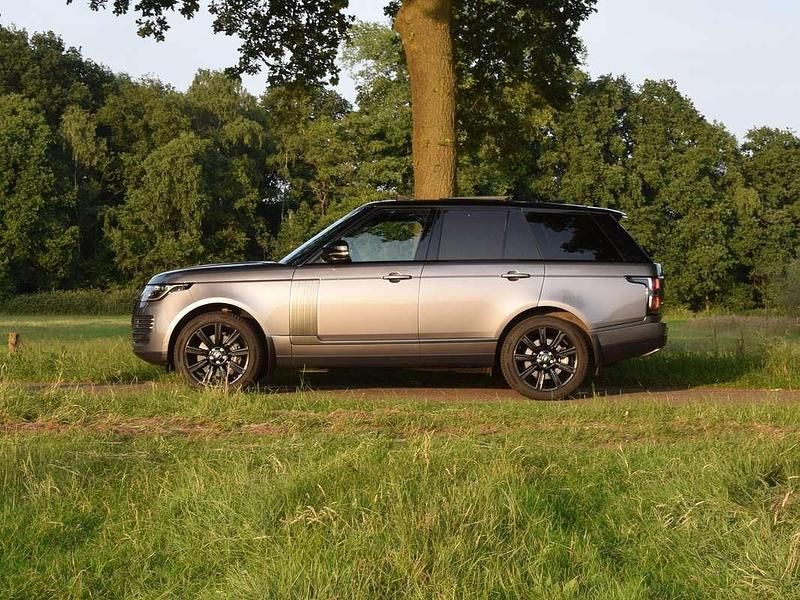 Grijs, metallic lak Gebruikt 2020 Land Rover Range Rover Vogue SUV | € 55.990 (Goede deal) - Afbeelding 1/4