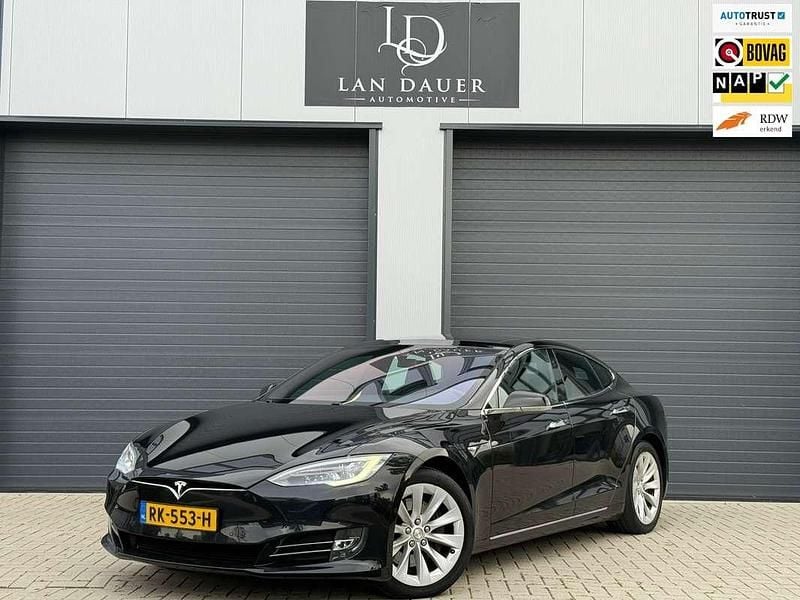 Zwart Gebruikt 2017 Tesla Model S Sedan | € 22.900 (Eerlijke prijs) - Afbeelding 1/4