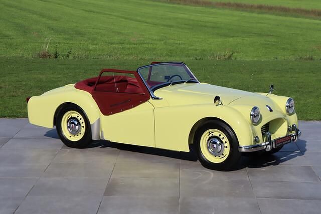 Geel Gebruikt 1954 Triumph TR2 Cabriolet | € 44.000 - Afbeelding 1/4