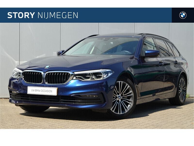 Blauw Gebruikt 2019 BMW 530 Executive Stationwagen | € 31.950 (Goede deal) - Afbeelding 1/4