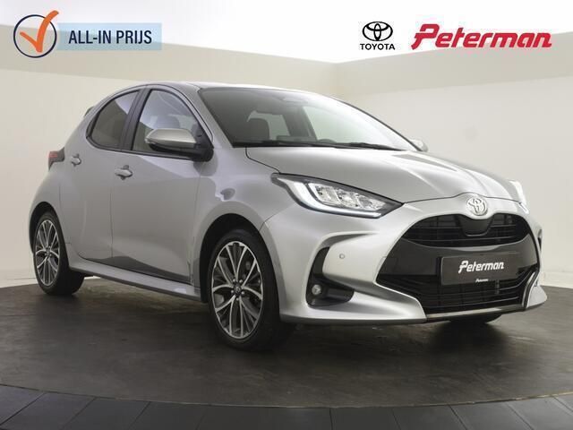 Zilver Gebruikt 2024 Toyota Yaris Executive Hatchback | € 28.899 (Super prijs) - Afbeelding 1/4