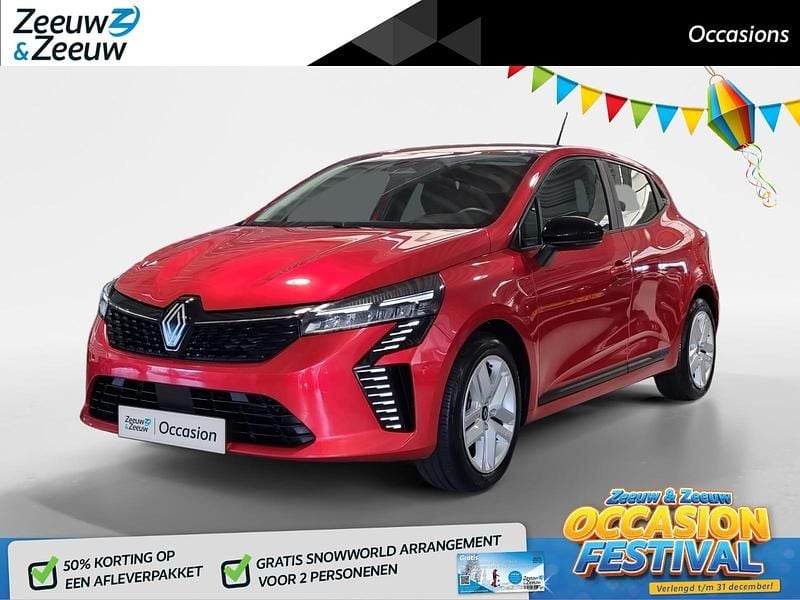 Vlamrood nnp Gebruikt 2024 Renault Clio V Evolution Hatchback | € 17.940 (Eerlijke prijs) - Afbeelding 1/4