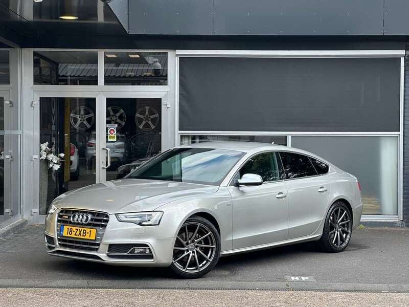 Grijs Gebruikt 2013 Audi A5 Sportback S-Line Hatchback | € 14.445 (Eerlijke prijs) - Afbeelding 1/4