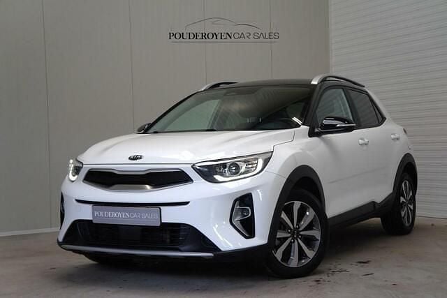 Wit Gebruikt 2021 Kia Stonic Play SUV | € 13.890 - Afbeelding 1/4