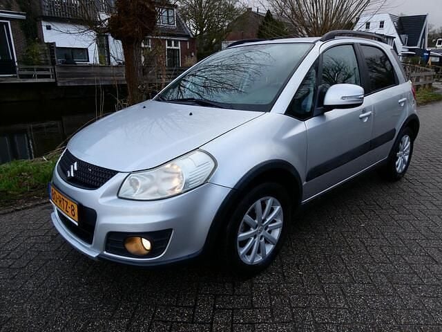 Grijs Gebruikt 2011 Suzuki SX4 MPV | € 4.745 (Goede deal) - Afbeelding 1/4