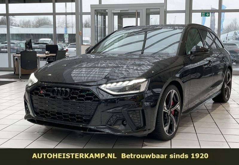 Zwart Gebruikt 2022 Audi S4 Stationwagen | € 69.950 - Afbeelding 1/4