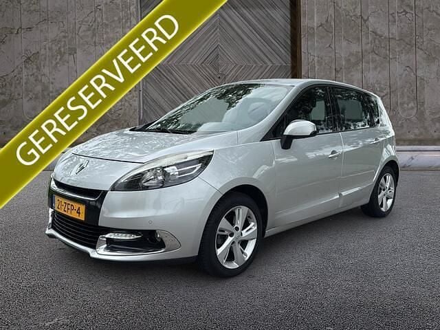 Zilver Gebruikt 2012 Renault Scénic III Dynamique MPV | € 2.950 (Goede deal) - Afbeelding 1/4