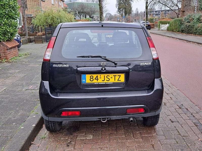 Occasion Suzuki Ignis 83 PK (61 kW) 2002 Zwart Stationwagen