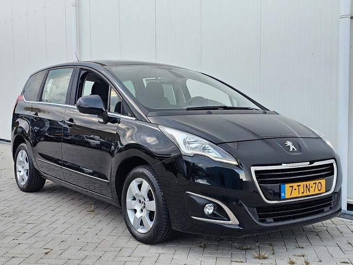 Gebruikt 2014 Peugeot 5008 Active | € 7.450 (Iets duurder) - Afbeelding 1/4