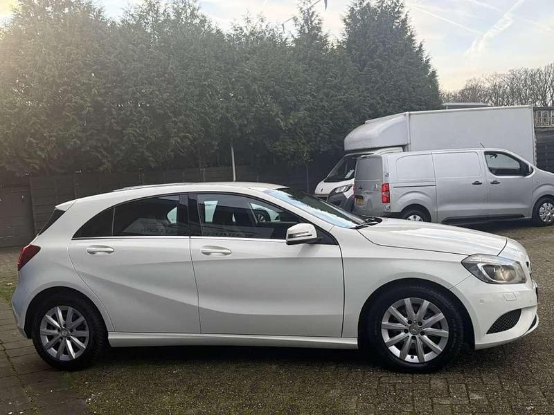 Occasion Mercedes A180 Ambition 123 PK (90 kW) 2013 Wit Hatchback