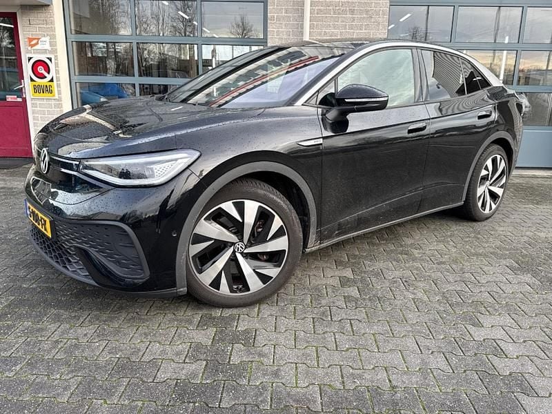 Zwart Gebruikt 2022 VW ID.5 Pro SUV | € 27.850 (Eerlijke prijs) - Afbeelding 1/3