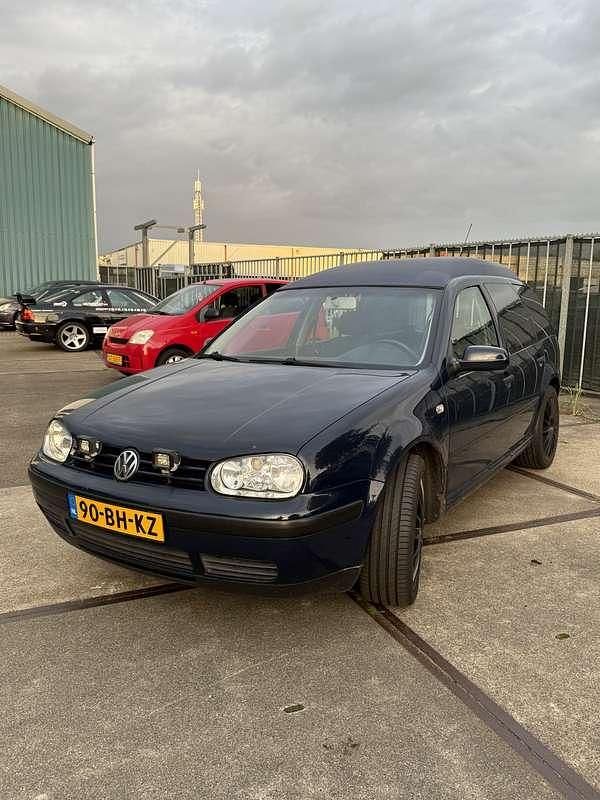 Blauw Gebruikt 2003 VW Golf Stationwagen | € 1.500 - Afbeelding 1/4