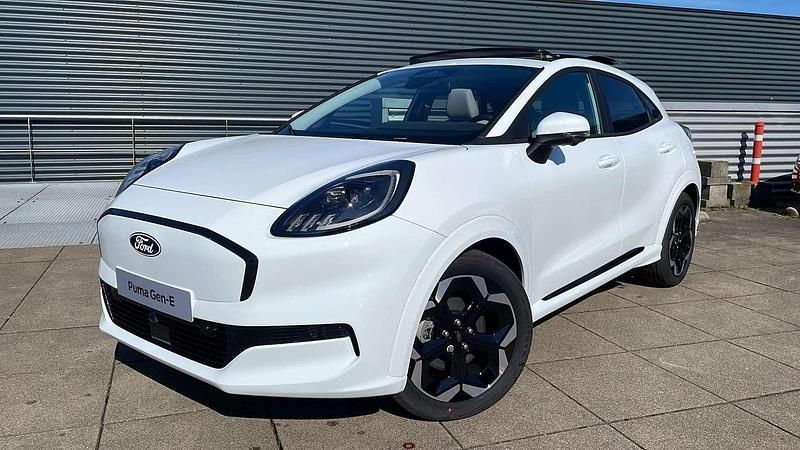 Wit Nieuw 2025 Ford Puma Gen-E Premium SUV | € 35.745 - Afbeelding 1/4