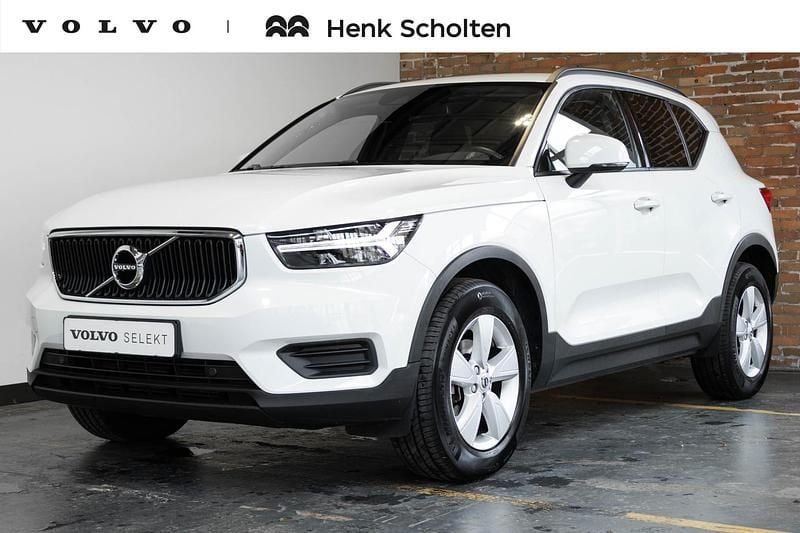 Wit Gebruikt 2021 Volvo XC40 Momentum SUV | € 24.950 (Super prijs) - Afbeelding 1/4