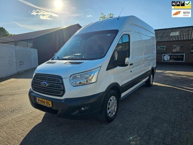 Wit Gebruikt 2016 Ford Transit Trend Van | € 8.550 (Super prijs) - Afbeelding 1/4