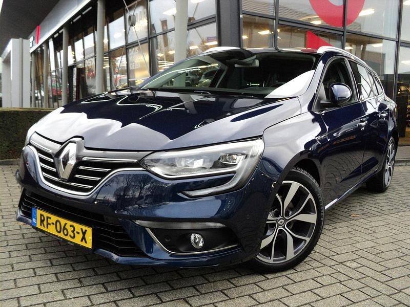 Occasion Renault Mégane GrandTour Bose Edition 132 PK (97 kW) 2017 Blauw Stationwagen