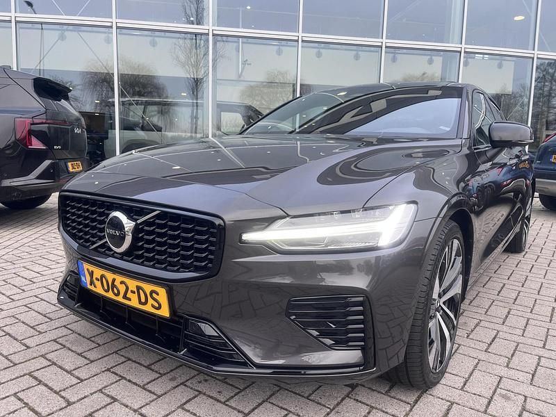 Occasion Volvo S60 Ultimate 350 PK (257 kW) 2023 Grijs Sedan