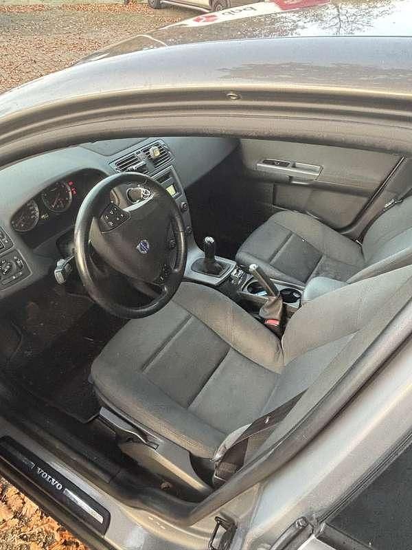 Occasion Volvo S40 Standard 136 PK (100 kW) 2005 Grijs Sedan