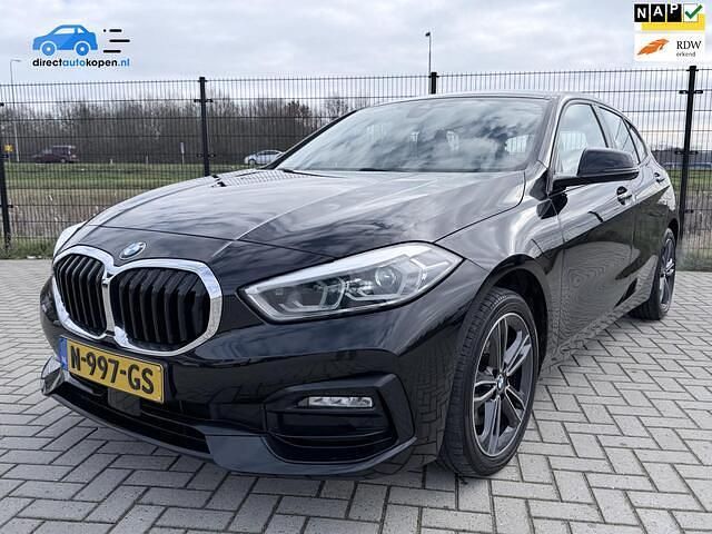 Occasion BMW 118 Sport Line 136 PK (100 kW) 2021 Zwart Hatchback