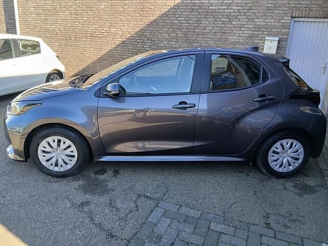 Occasion Toyota Yaris Business Edition 2022 Grijs Hatchback