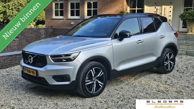 Grijs Gebruikt 2018 Volvo XC40 R-Design SUV | € 25.750 (Eerlijke prijs) - Afbeelding 1/4