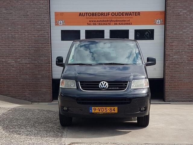 Occasion VW T5 Trendline 102 PK (75 kW) 2009 Zwart Van