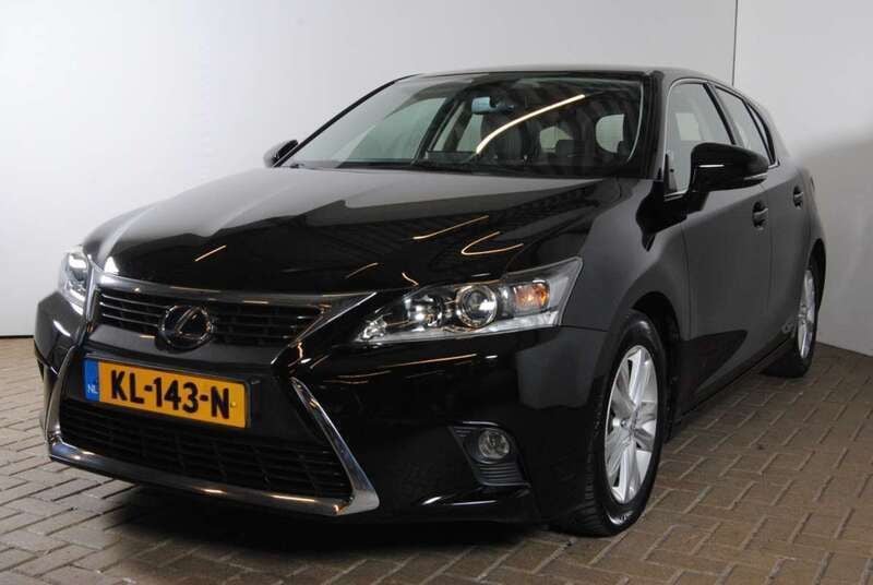 Zwart Gebruikt 2016 Lexus CT200h Business Edition Hatchback | € 14.945 (Iets duurder) - Afbeelding 1/4