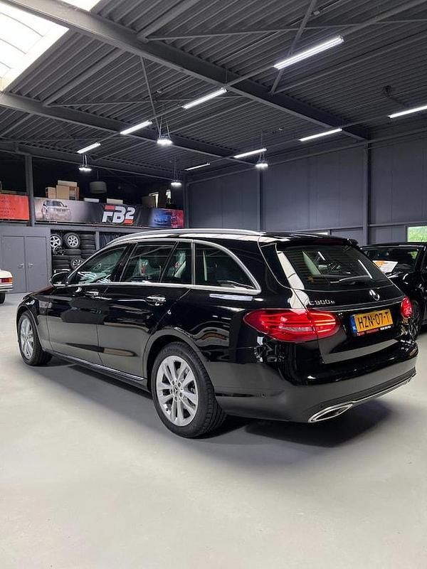 Occasion Mercedes C300 Business 320 PK (235 kW) 2019 Zwart Stationwagen