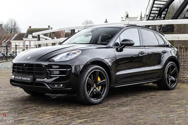 Zwart Occasion 2016 Porsche Macan Turbo SUV | € 58.995 - Afbeelding 1/3