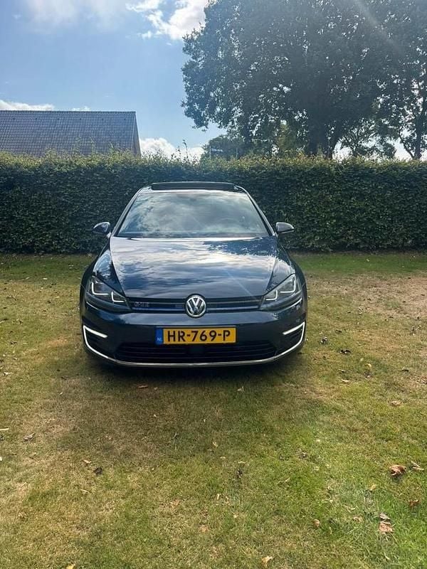 Gebruikt 2015 VW e-Golf GTE Hatchback | € 9.999 (Goede deal) - Afbeelding 1/4
