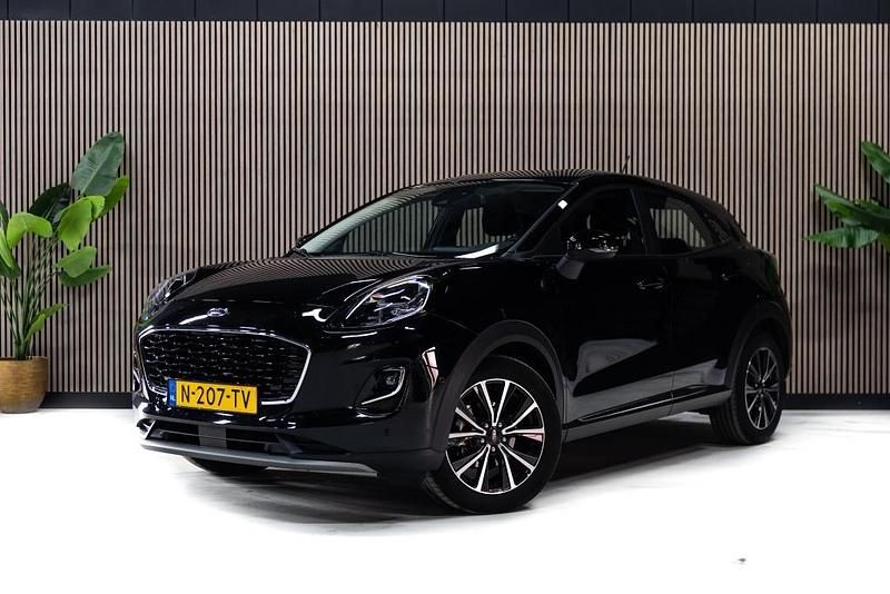 Zwart Gebruikt 2022 Ford Puma ST-Line SUV | € 23.950 (Iets duurder) - Afbeelding 1/4