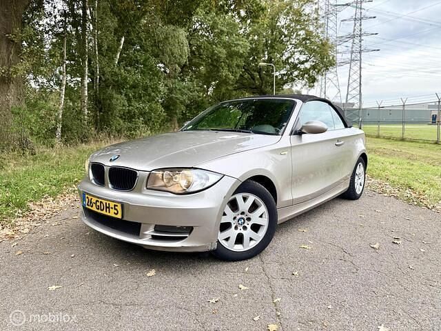 Grijs Gebruikt 2008 BMW 118 Cabriolet Executive Cabriolet | € 3.650 (Super prijs) - Afbeelding 1/4