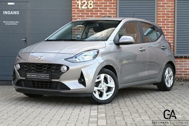 Bruin Gebruikt 2022 Hyundai i10 Comfort Hatchback | € 17.750 (Eerlijke prijs) - Afbeelding 1/4