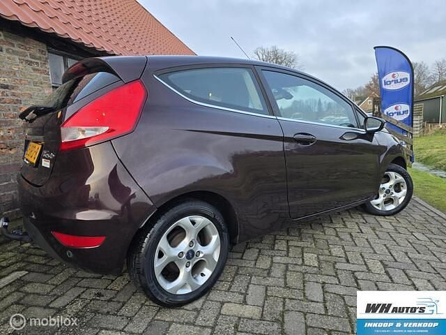 Occasion Ford Fiesta Titanium 97 PK (71 kW) 2009 Paars Hatchback