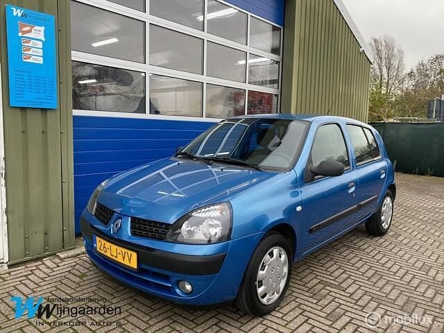 Blauw Gebruikt 2003 Renault Clio II Dynamique Hatchback | € 1.234 (Goede deal) - Afbeelding 1/4