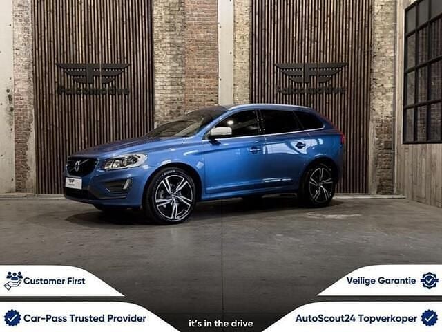 Blauw Occasion 2017 Volvo XC60 R-Design SUV | € 19.990 (Super prijs) - Afbeelding 1/3