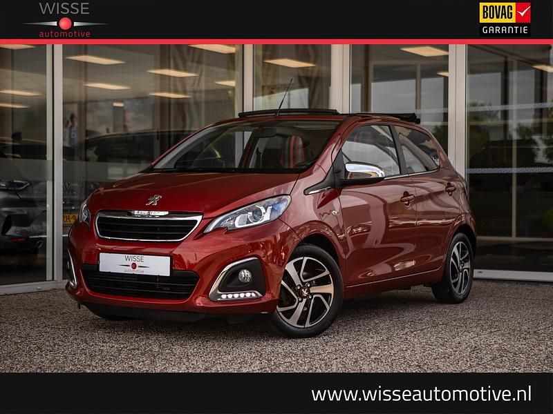 Rood Gebruikt 2020 Peugeot 108 Allure Hatchback | € 11.745 (Iets duurder) - Afbeelding 1/4