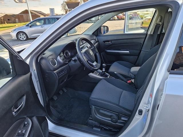 Occasion Suzuki Vitara 129 PK (94 kW) 2024 Grijs, metallic lak SUV