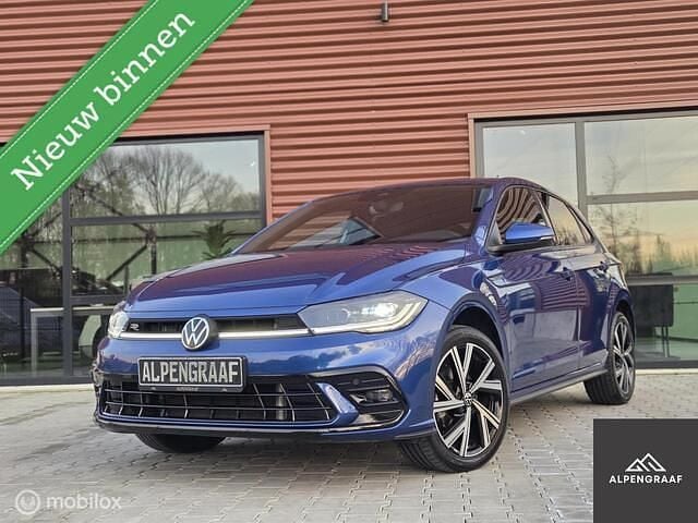 Blauw Occasion 2023 VW Polo R-line Hatchback | € 23.950 (Eerlijke prijs) - Afbeelding 1/4