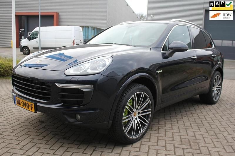Blauw (metallic) Gebruikt 2015 Porsche Cayenne SUV | € 29.950 (Super prijs) - Afbeelding 1/4