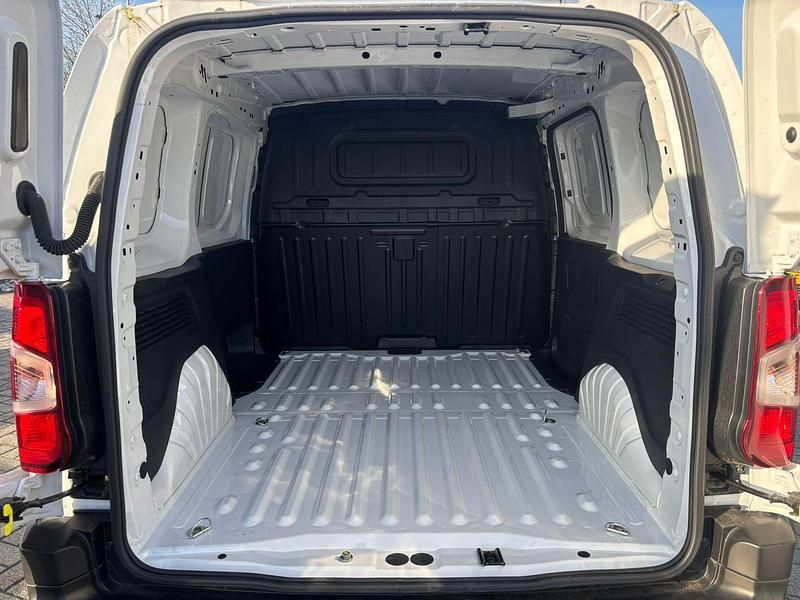 Nieuw Opel Combo-e Life 100 kW (136 PK) 2025 Wit Van