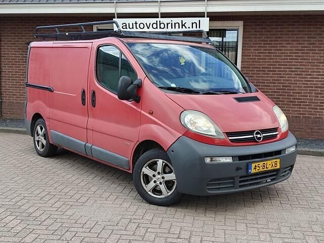 Rood Gebruikt 2004 Opel Vivaro Van | € 950 (Super prijs) - Afbeelding 1/4