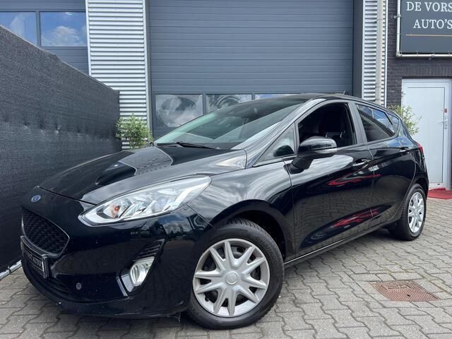 Zwart Gebruikt 2017 Ford Fiesta Titanium Hatchback | € 8.950 (Goede deal) - Afbeelding 1/4