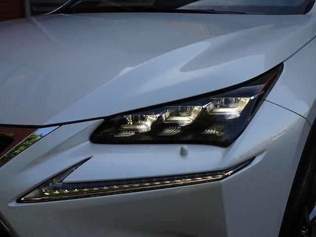 Occasion Lexus NX300h Sport Line 197 PK (144 kW) 2014 Wit SUV