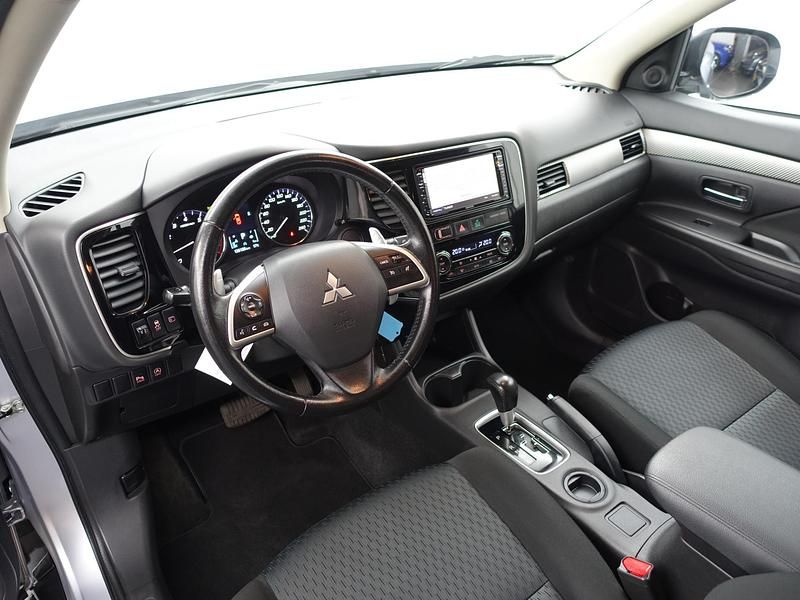 Occasion Mitsubishi Outlander Intense 150 PK (110 kW) 2014 Grijs SUV