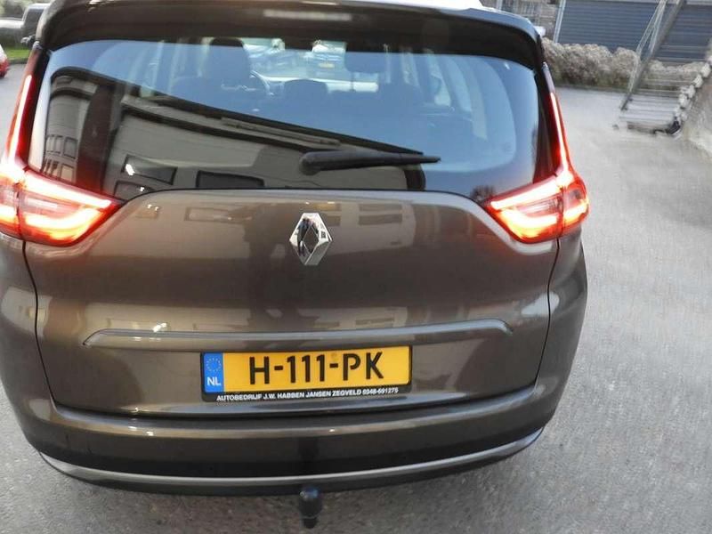 Occasion Renault Scénic LIMITED 140 PK (102 kW) 2020 Bruin MPV